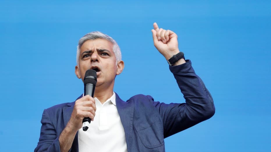 London Mayor Sadiq Khan slammed for 7,000 mile flight to climate change summit 'Hasn't he heard of Zoom'